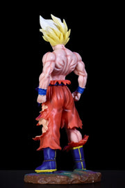 Super Saiyan Son Goku Action Figure 22cm with Base